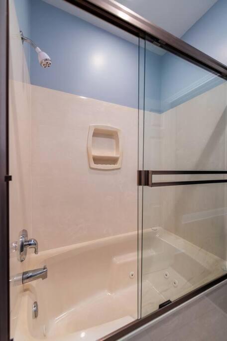 Downtown Sophistication/ Two Bedroom / Two Bath 루이빌 외부 사진